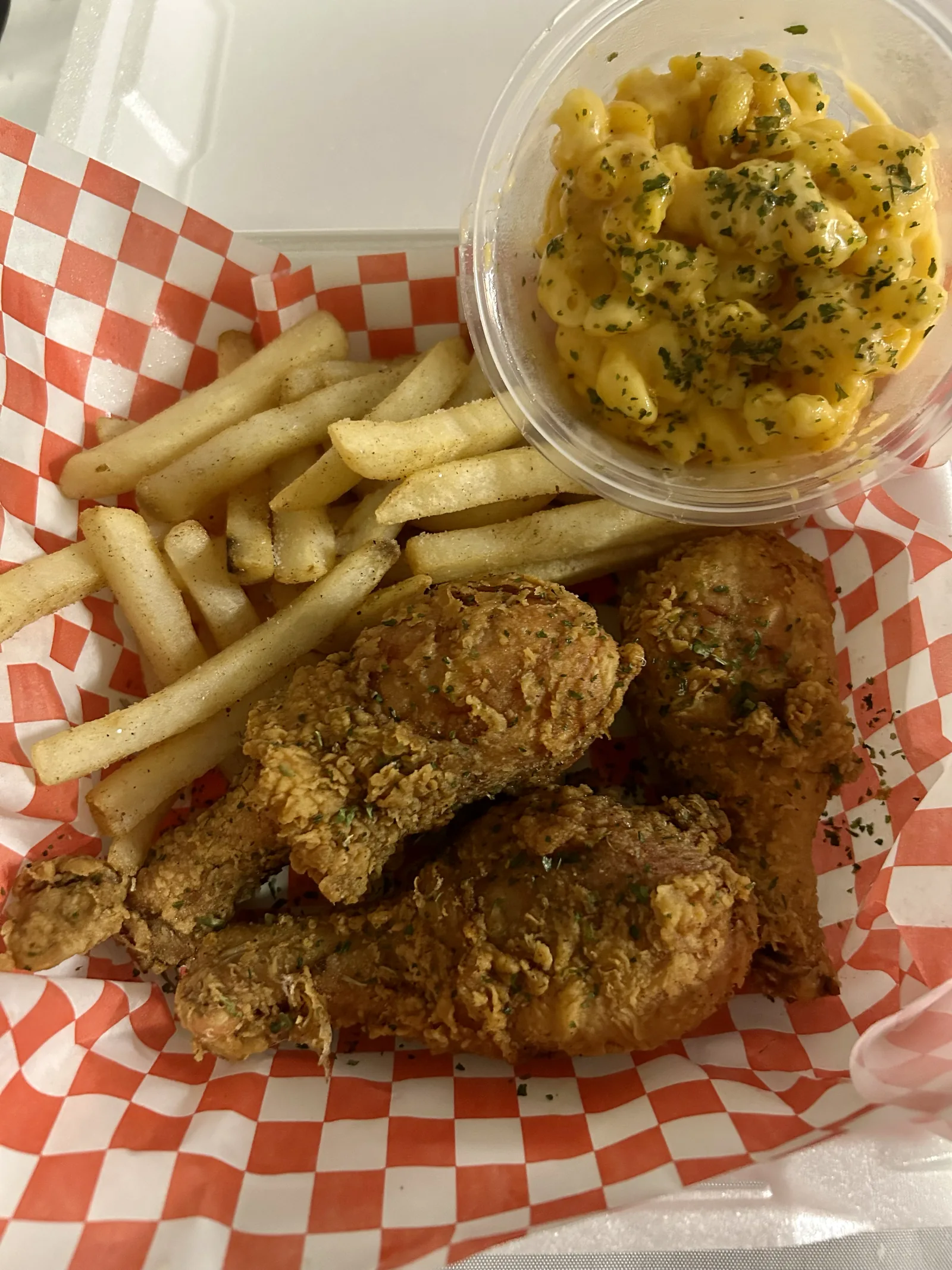 Fried chicken with fries and mac and cheese